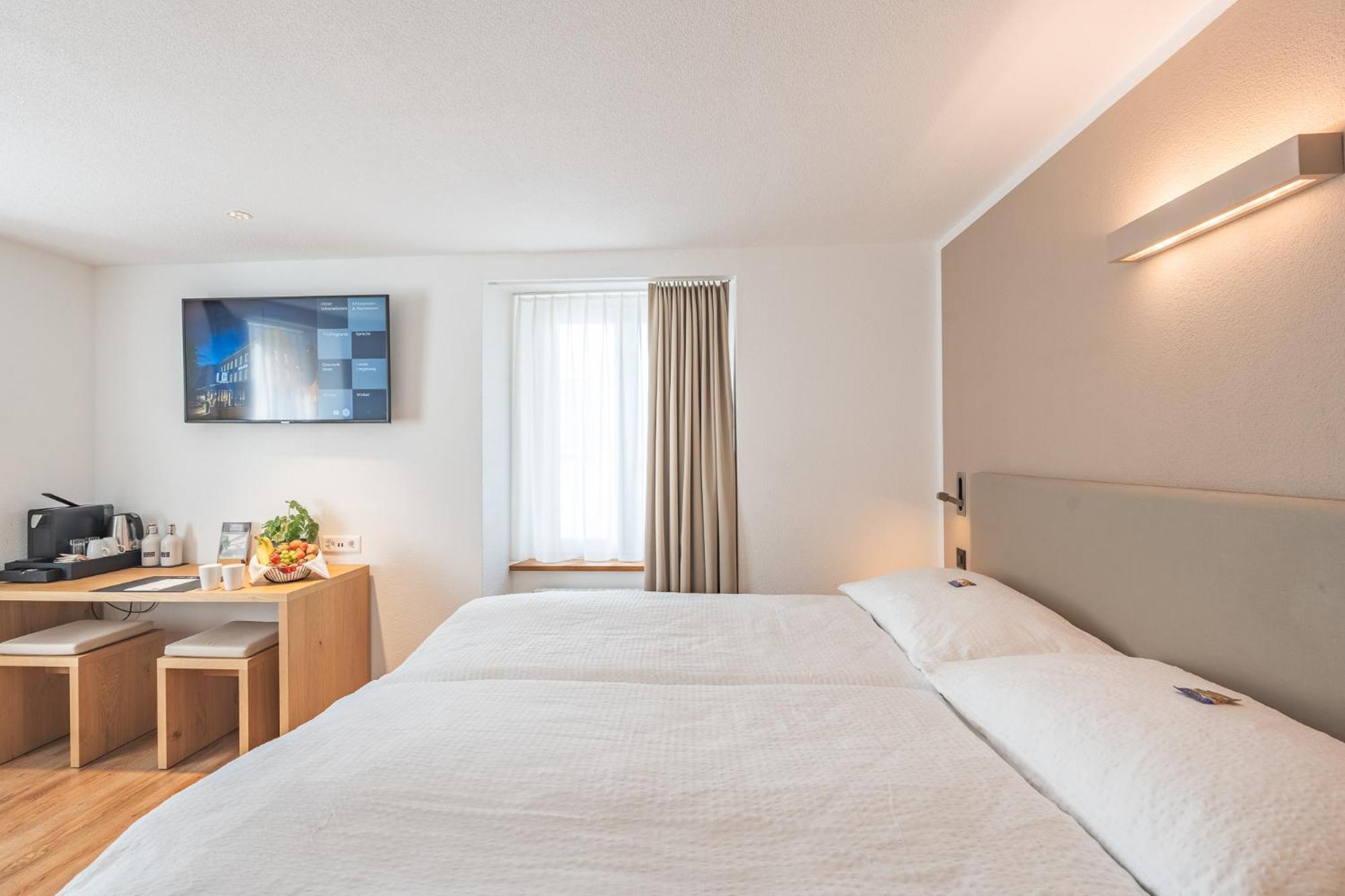 Hotel Artist Биль Экстерьер фото
